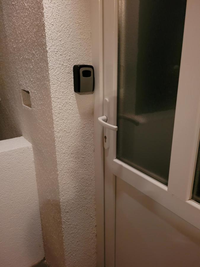 Kod Dide - Entry With Pin 0-24H Lejlighed Slavonski Brod Eksteriør billede